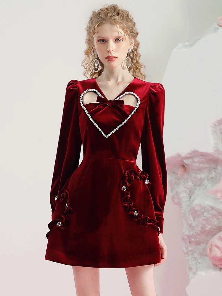 High-End 2023 Winter New Red Velvet Dress for Women Hollowed Heart Shape Bow Vintage Beaded Elegant Evening Party Wedding Dress