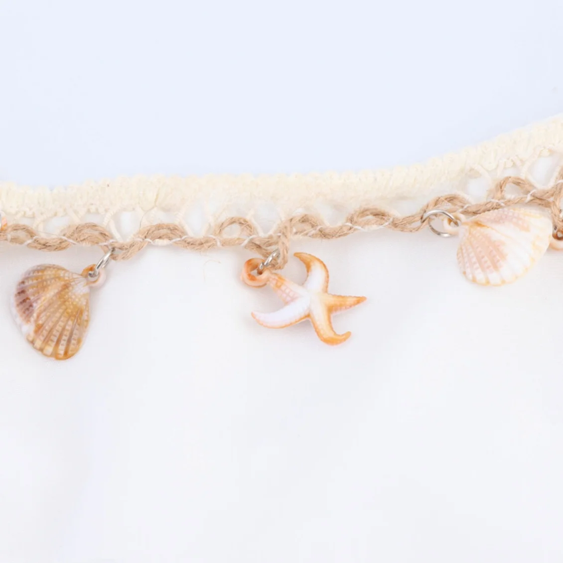 JNLEAOG ชุดเดรสฤดูใบไม้ร่วงสำหรับผู้หญิง ดีไซน์ใหม่ แต่งขอบระบาย ช่วงเอวผูกเชือก สายเดี่ยว ทรงเอวสูง ผลิตจากเส้นใยโพลีเอสเตอร์ ช่วยให้ดูเพรียว