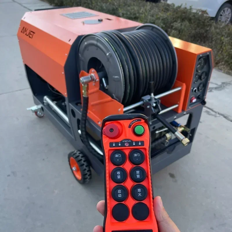 

Amjet pipe unblocking and cleaning sewage pipe with shock-absorbing chassis can remotely control the pipe cleaning machine