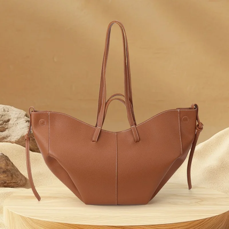 

New Style Wing Bag Large Capacity NicheUnderarm Water Bucket Style Versatile Shoulder Handheld Tote Bag for Women