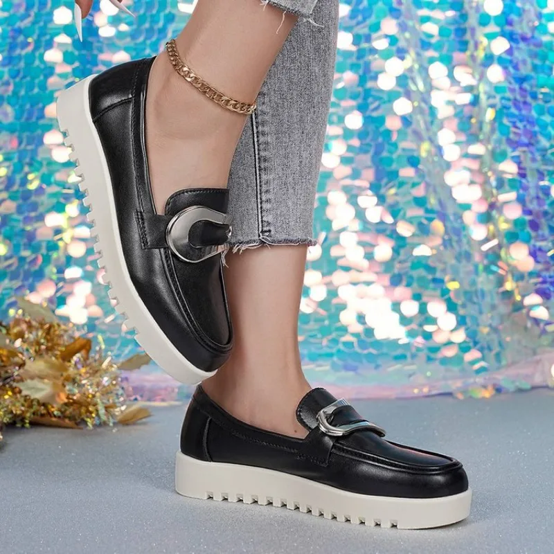 Women Sneakers Comfortable Luxury Women Shoes Trend Large Size Flat Sneakers Casual Metal Chain Loafers Thick Heel Slip-On Shoes