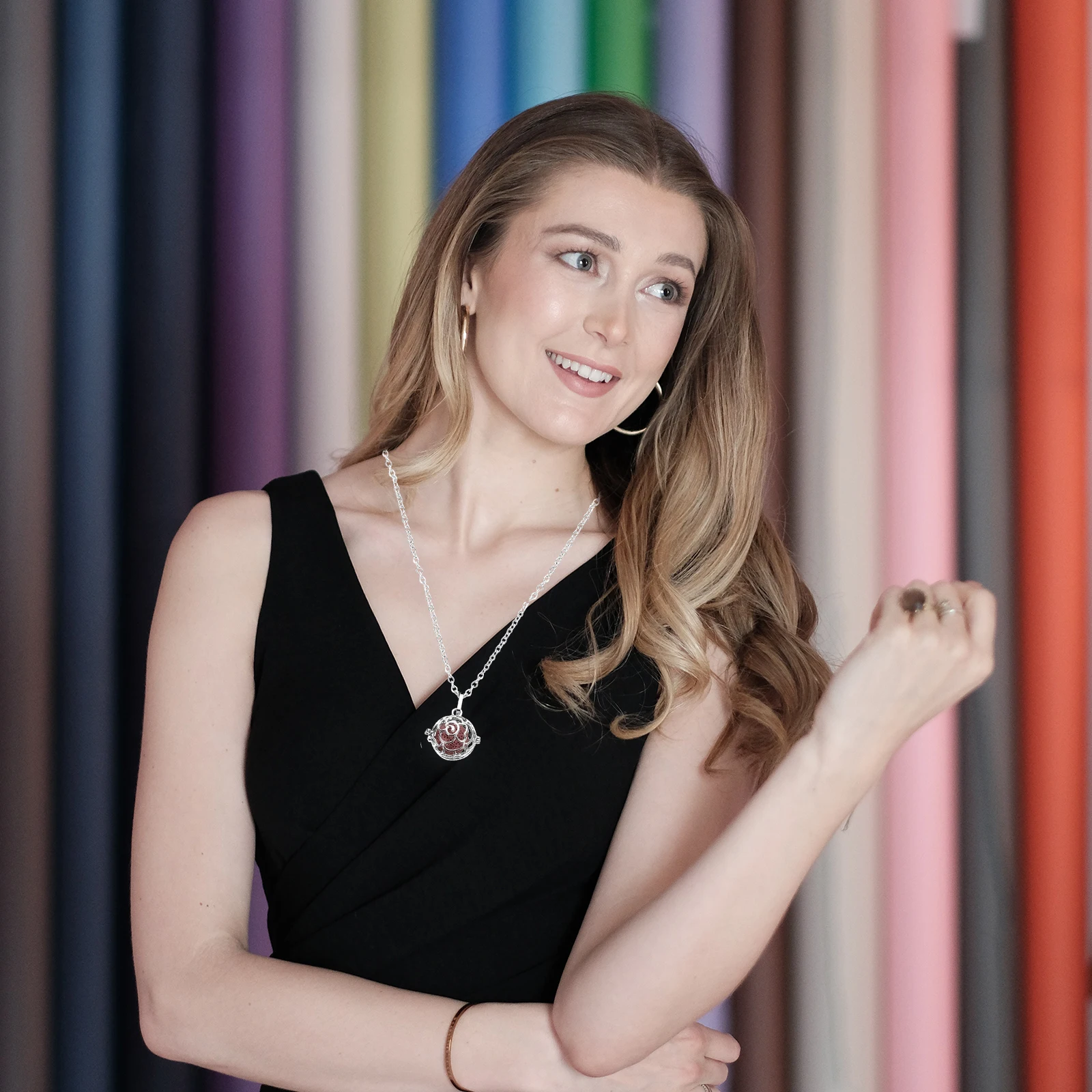 

1Set Unique Neck Chain Aromatherapy Pendant Exquisite Volcanic Stone Jewelry Simple Elegant Design for Women Men