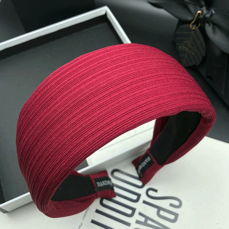 

Wine red three-dimensional striped headband for women with high skull height, wearing a headband with wide edges and pressure