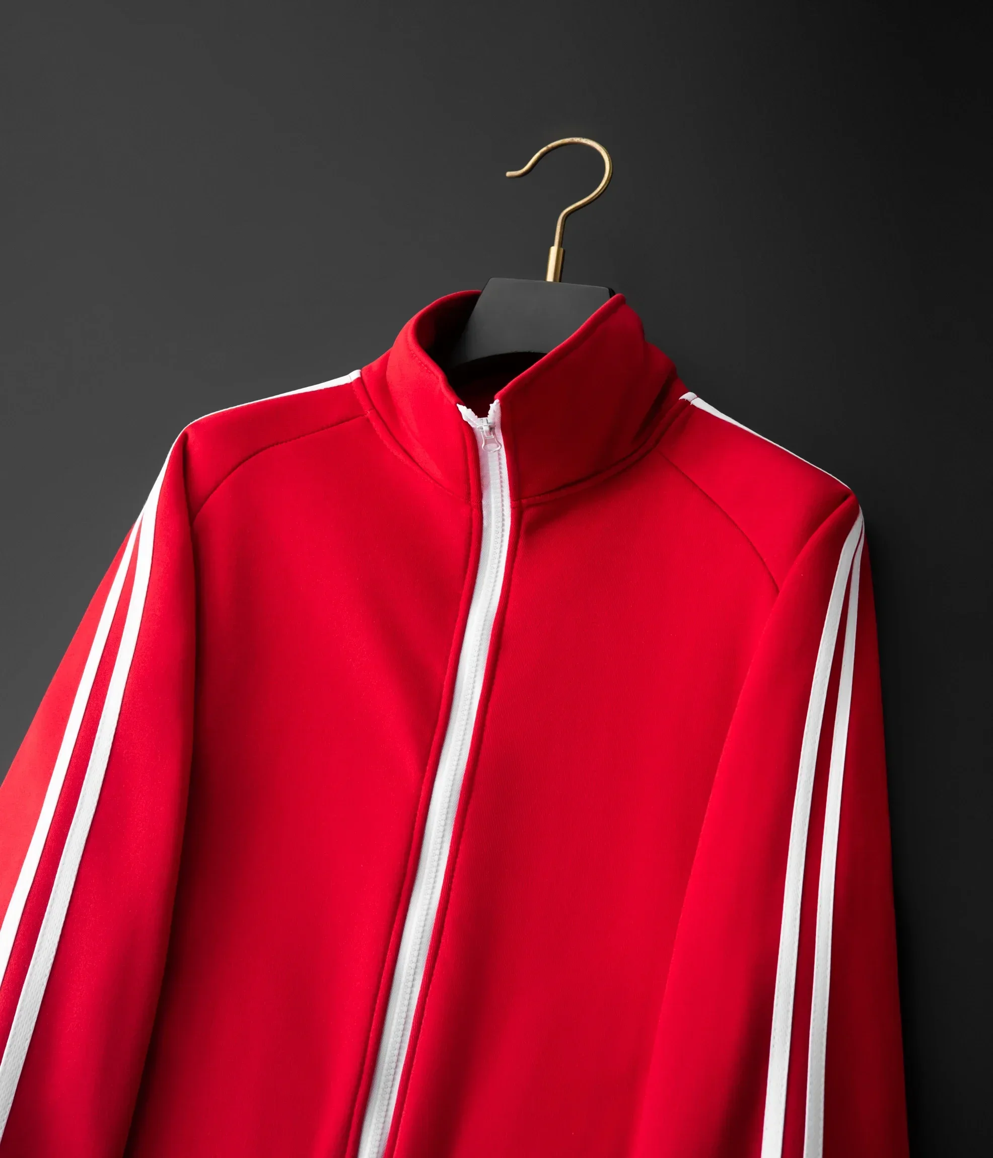 Herren Freizeit-Sportjacke Stehkragen Vollreißverschluss 3 Weiße Streifen Buchstabengrafik-Druck Langarm Sportbekleidung Männlich Training Alltag – Detail 4