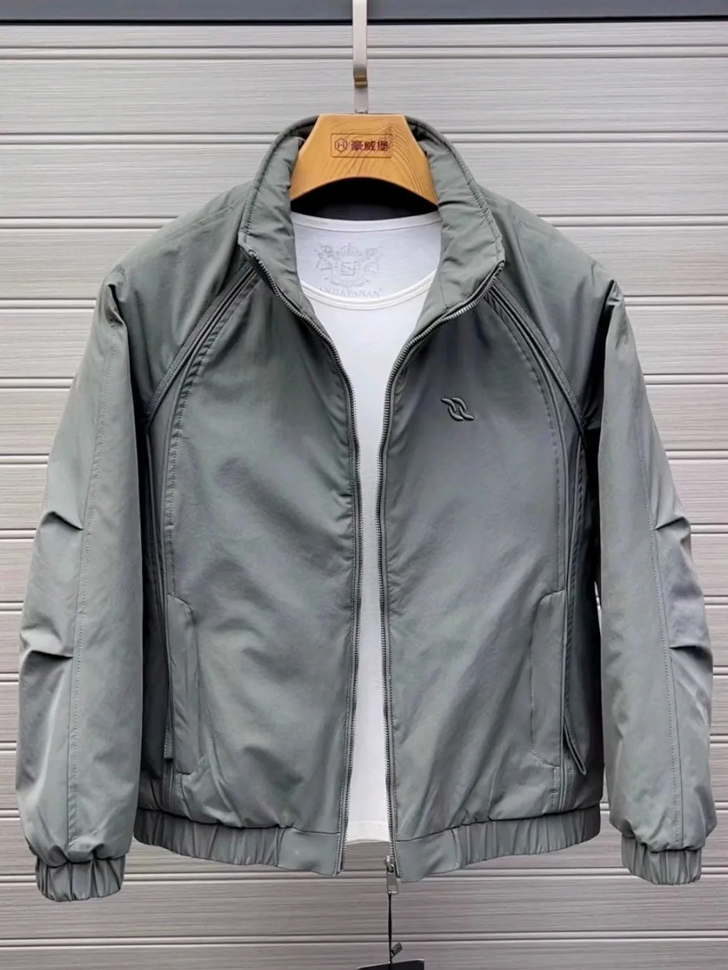 

Высококачественная мужская хлопковая куртка с воротником-стойкой, универсальная верхняя одежда для осени и зимы, новинка, модная, простая, стильная.