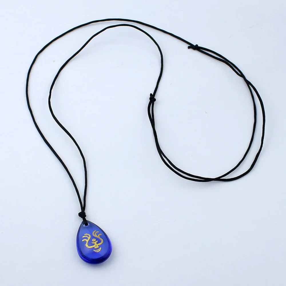 أنيمي غامض السماء حجر قلادة القلعة الفتيات تأثيري الدعائم القلائد الزجاجية للنساء الرجال مجوهرات اكسسوارات هدايا