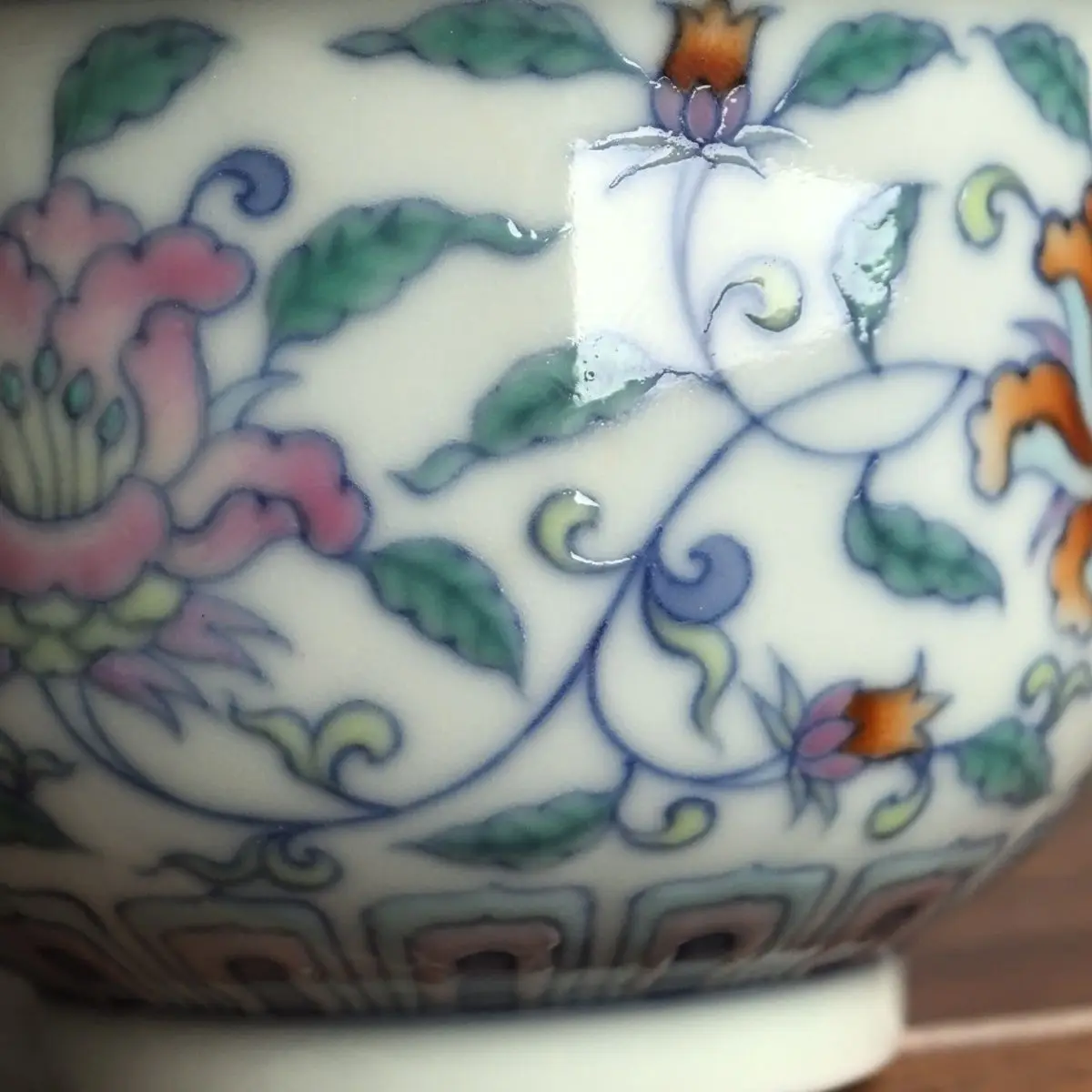 

Changwujujiai Kiln Jingdezhen Hand-Painted Blue And White Doucai Porcelain Master Cup Tea Bowl 140ML