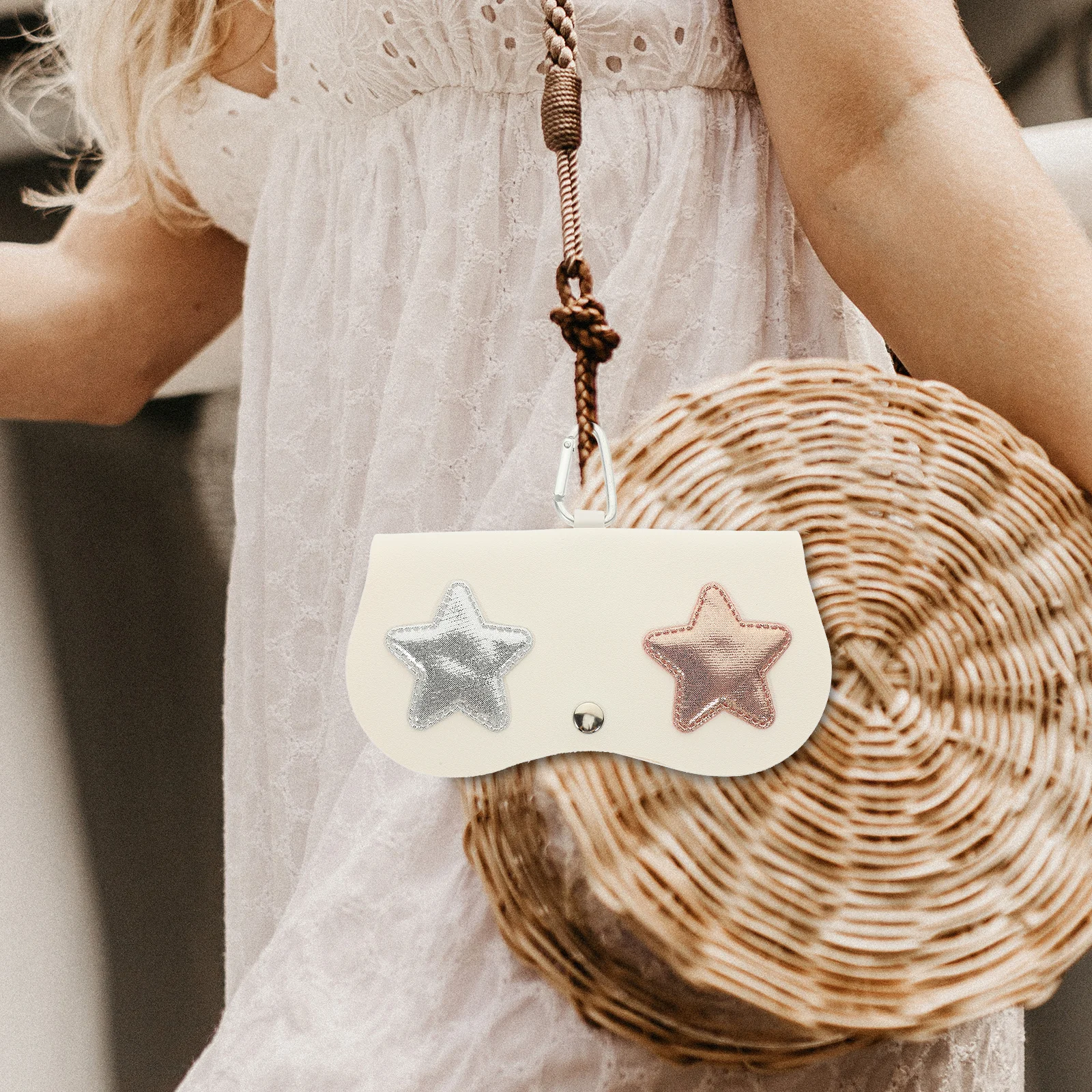 

Convenient Glasses Pouch Sunglasses Holder Sleeve Lightweight Full Protection for Daily Use Gift Choice