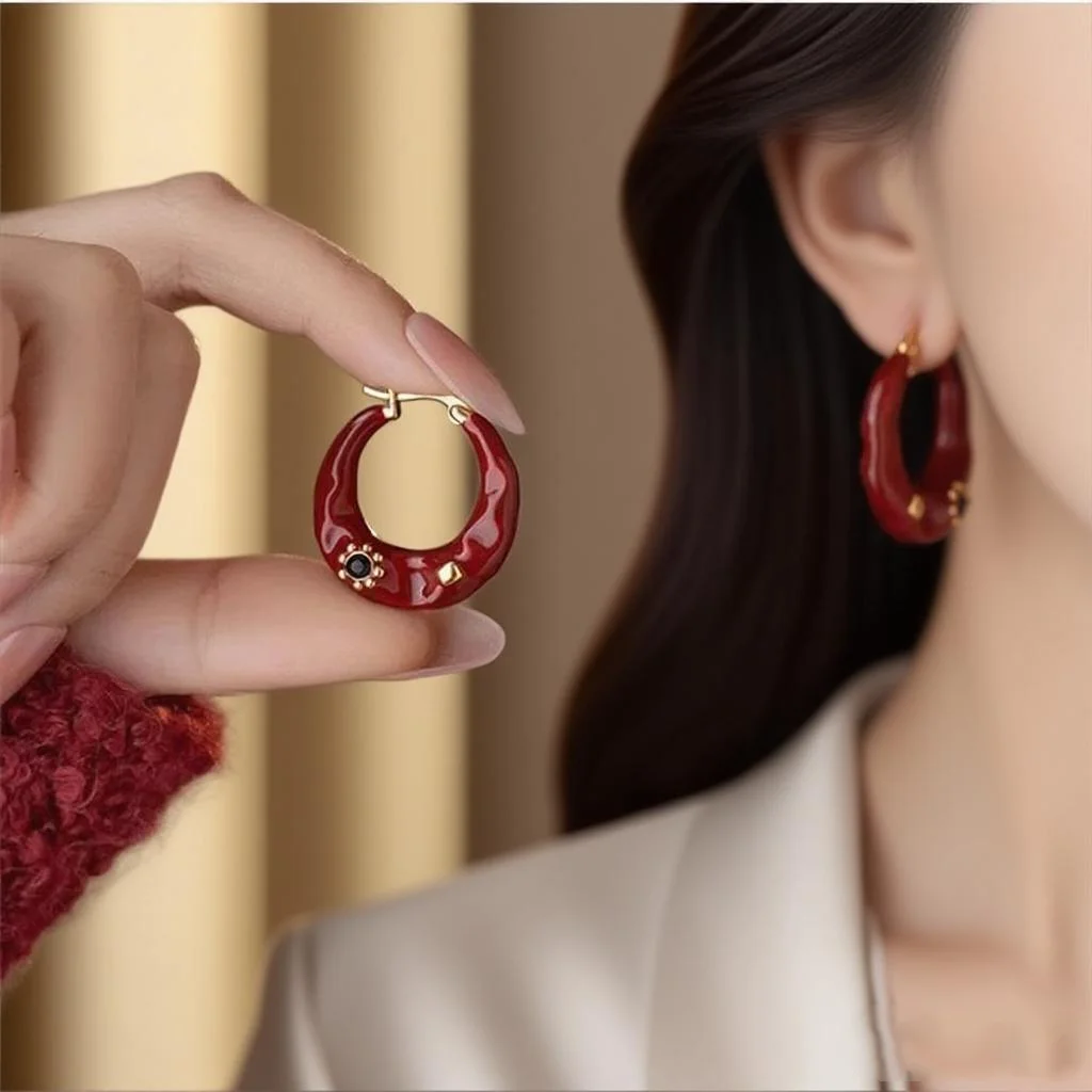 

Exquisite Enamel Vintage Earrings for Women Heart Hairball Imitation Pearl Daily Party Rhinestone Girl Resin Metal Jewelry Gift