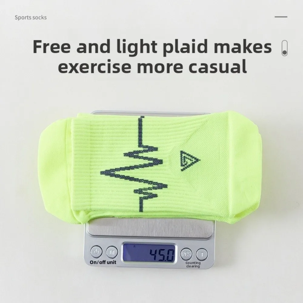 

New Professional Cycling Socks Breathable Striped Mountain Bike Sock Moisture-Wicking Sports Socks for Road Racing