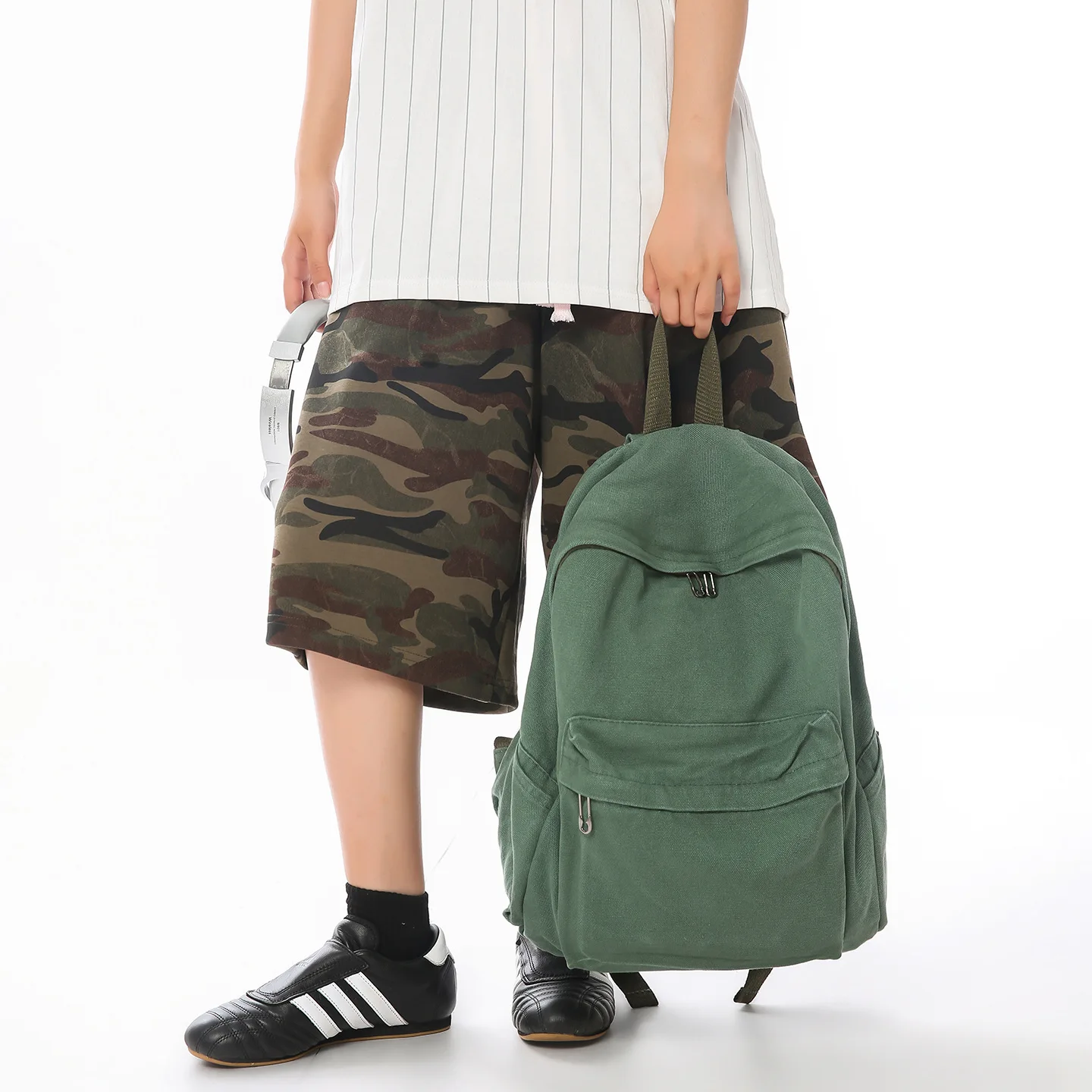 Unisex Canvas Backpack Men Women Casual Daypack Lightweight Travel Rucksack School Bag with Metal Buckle Front Pocket for Daily