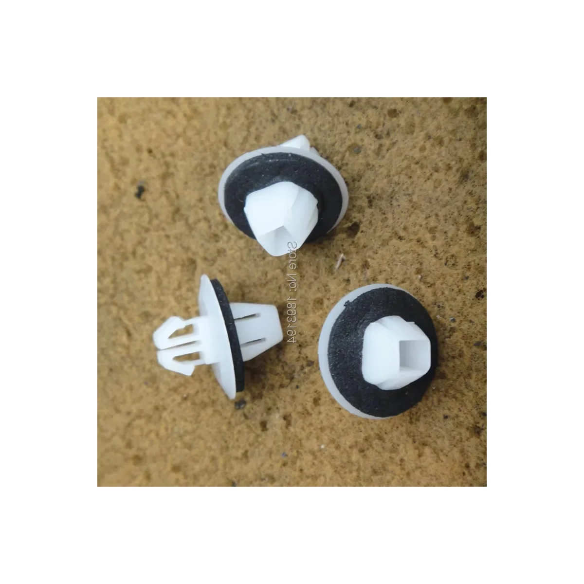 50/500 Rocker Panel Moulding Clip With Sealer 09409-09304 77553
