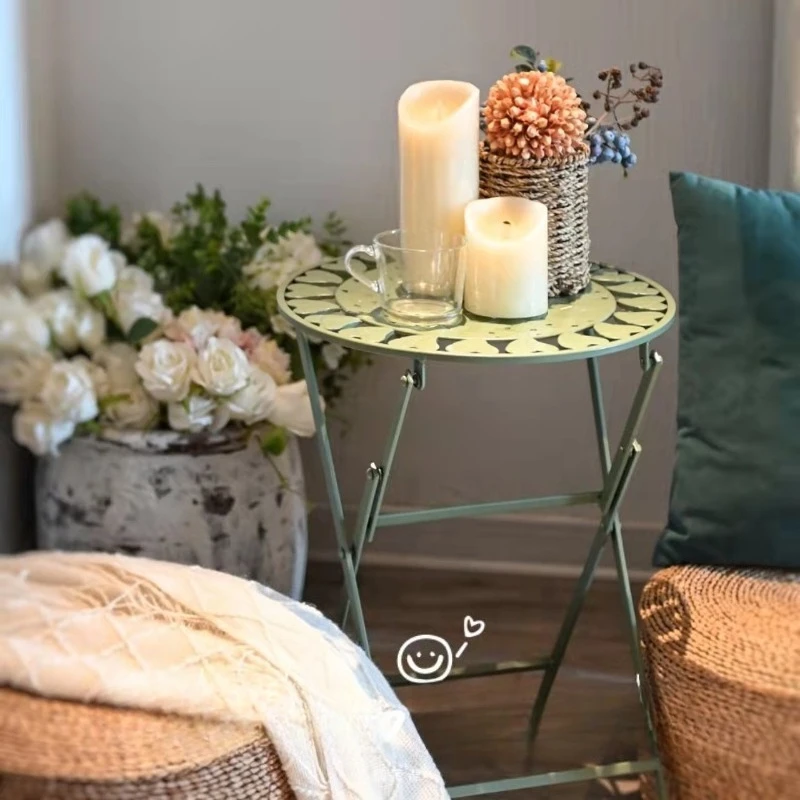 *w for Vintage Metal Folding Side Table with Heart Design- Retro Accent Table for Outdoor