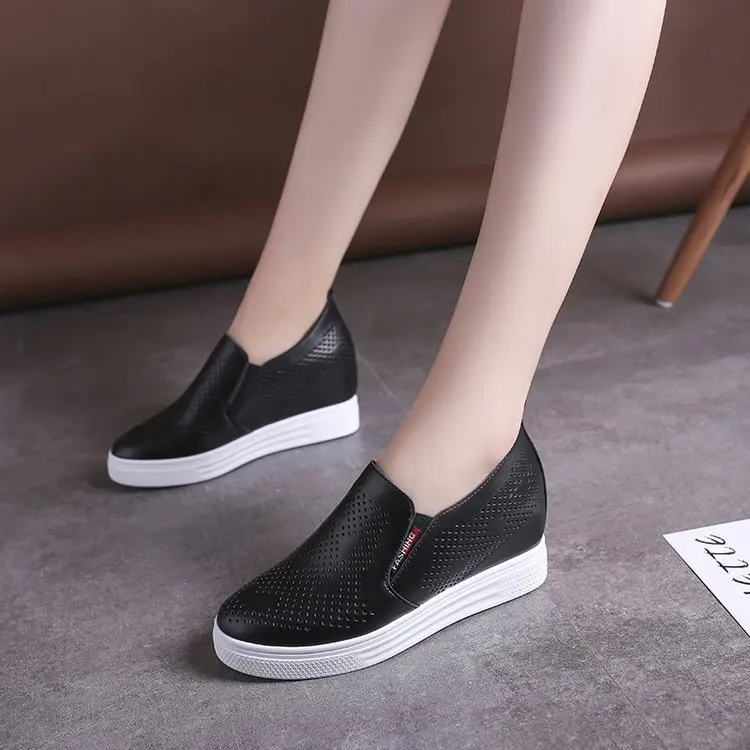 Women 2024 New Small White Shoes Inside To Increase Everything with A Slip-on Lazy Leisure Sports Net Sneakers