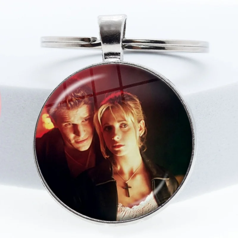 Horror-TV-Serie Buffy The Vampire Slayer Schlüsselanhänger, Glas-Cabochon-Schlüsselanhänger, Taschen- und Autoschlüsselanhänger, Halter, Charms, Schmuck, Geschenke