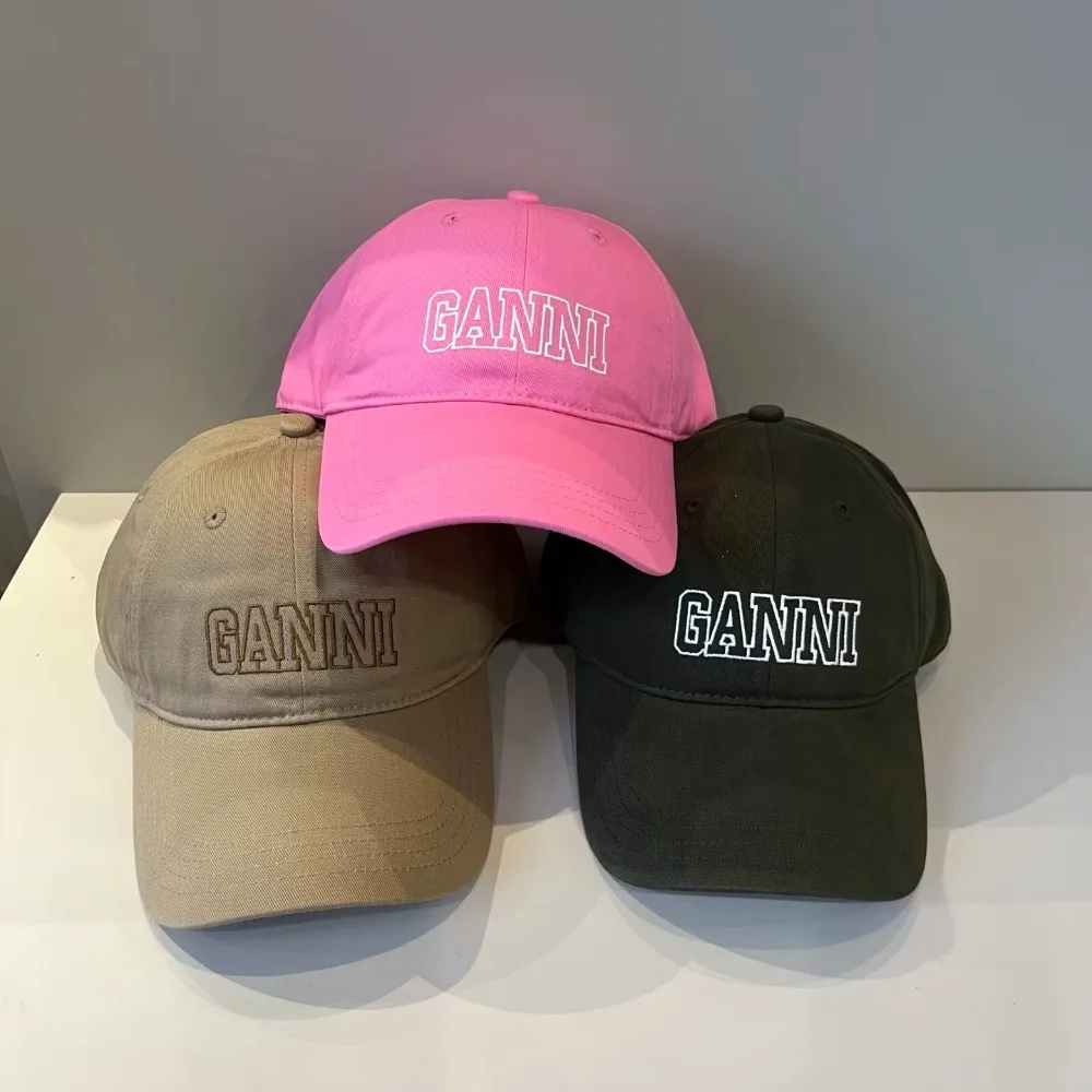 Luxury Designer Logo Baseball Cap Embroidered Cotton Sun Hat Men and Women Adjustable Casual Streetwear Outdoor Fashion Dad Cap