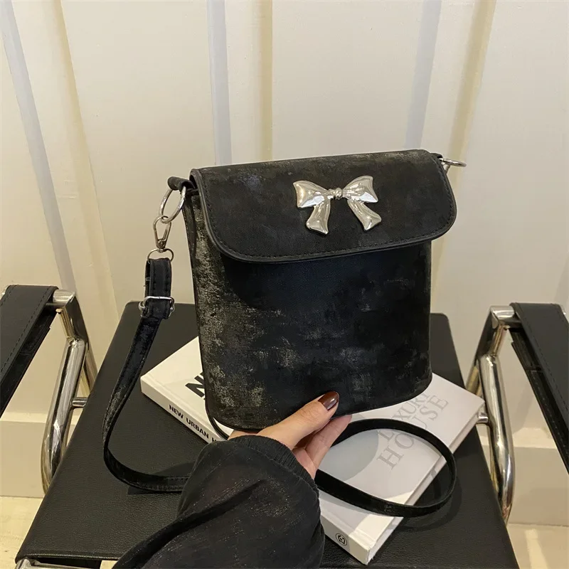 Premium texture messenger bag bow decoration fashion design shoulder underarm bag