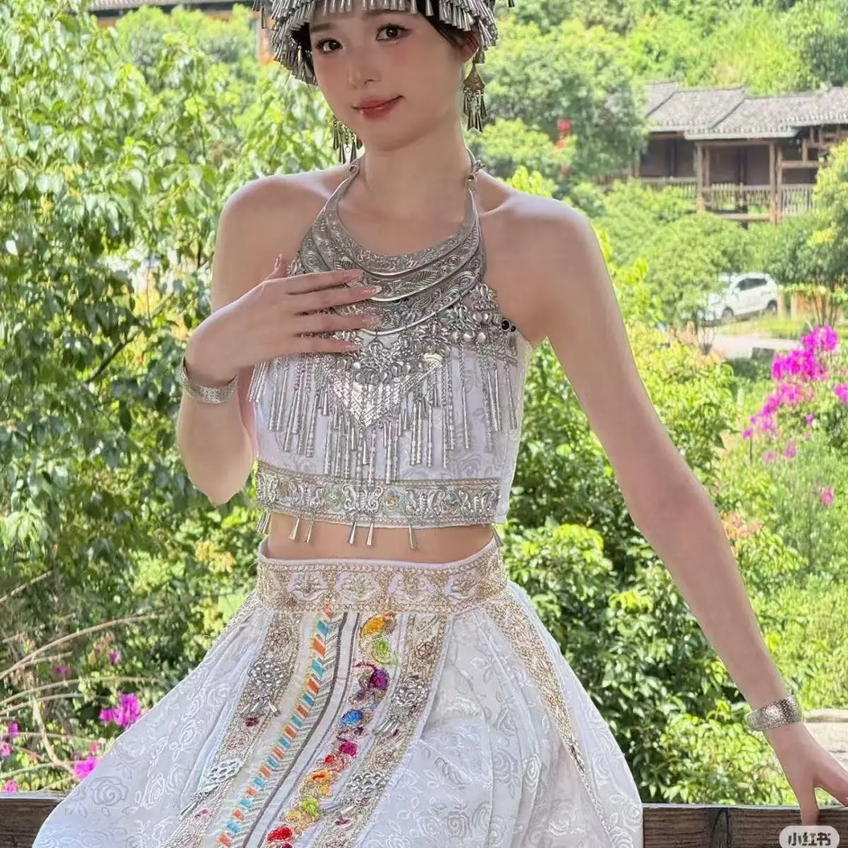 Elegant White Hmong Costume Women's Ethnic Minority Miao Clothing Traditional Chinese Hanfu Hmong Suit for Female