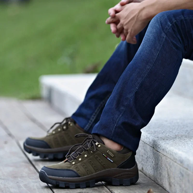 Hiking Shoes Non Slip Mountain Sneakers Winter Lace Up Retro Leather Shoe Sport Outdoor Trail Off-Road Trek Men Women Footwear