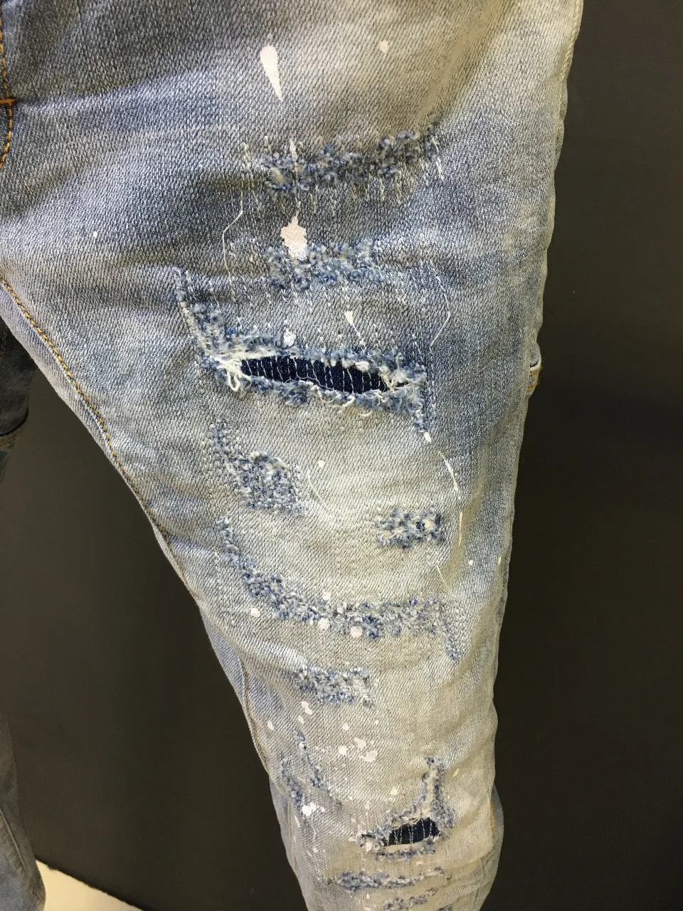 2024 Spring/Summer New D2 Jeans Men's Washed and Worn Hole Patches Painted Slim Fit Small Feet Dark Blue
