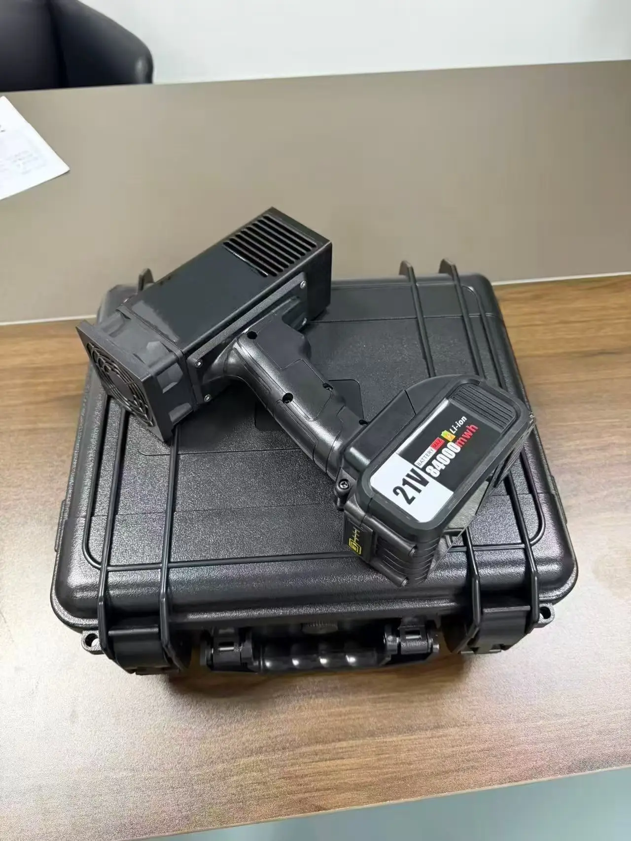 Custom Wavelengths UV Curing Light Portable Rechargeable 365nm Uv Curing Light For Auto Paint Spray Repair & Flaw Detection