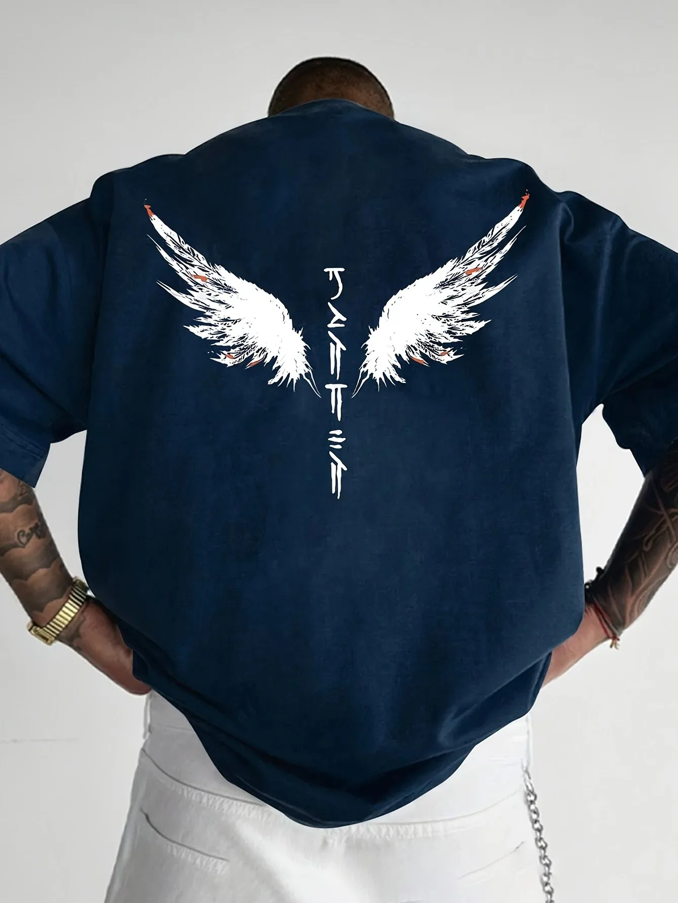 Summer Men's Casual Short-sleeved T-shirt Eye-catching Wing Pattern Print Round Neckline Design Suitable Breathable Cotton
