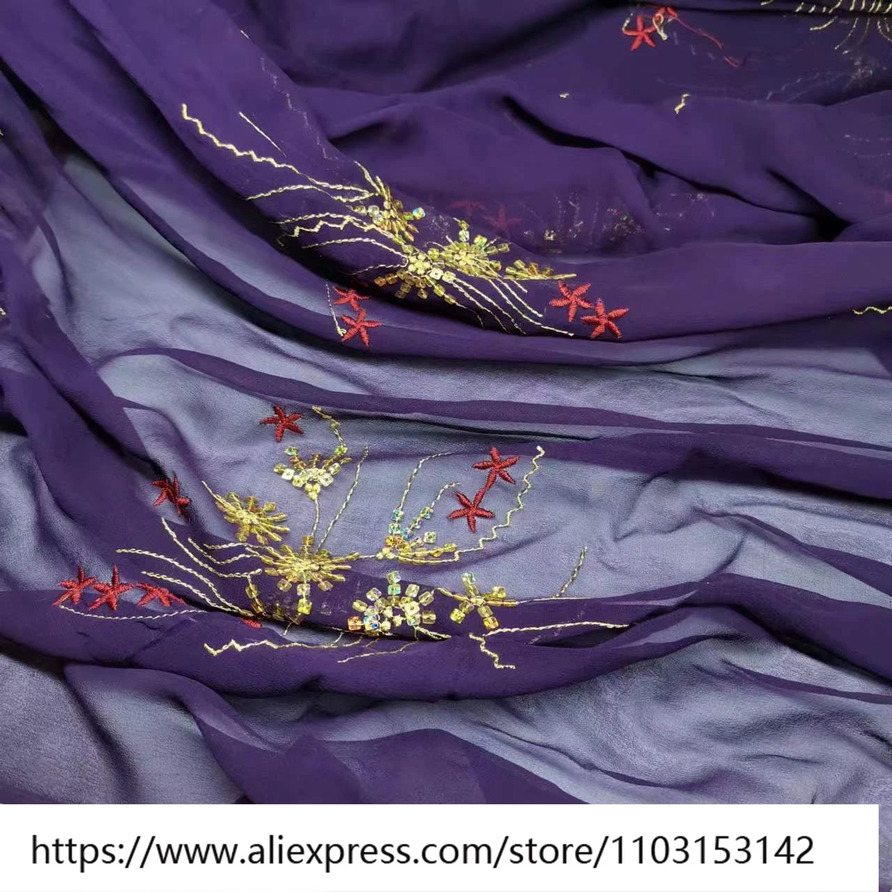 Zomer lichte en enigszins transparante zijden stof met lovertjes 8momme prieel met borduurmode doek