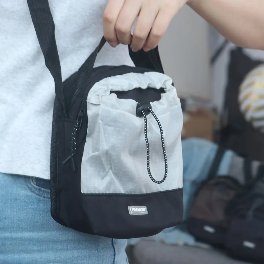 Nylon Drawstring Shoulder Bag Adjustable Strap Korean Style Women Crossbody Bag Lightweight Large Capacity Water Bottle Bag
