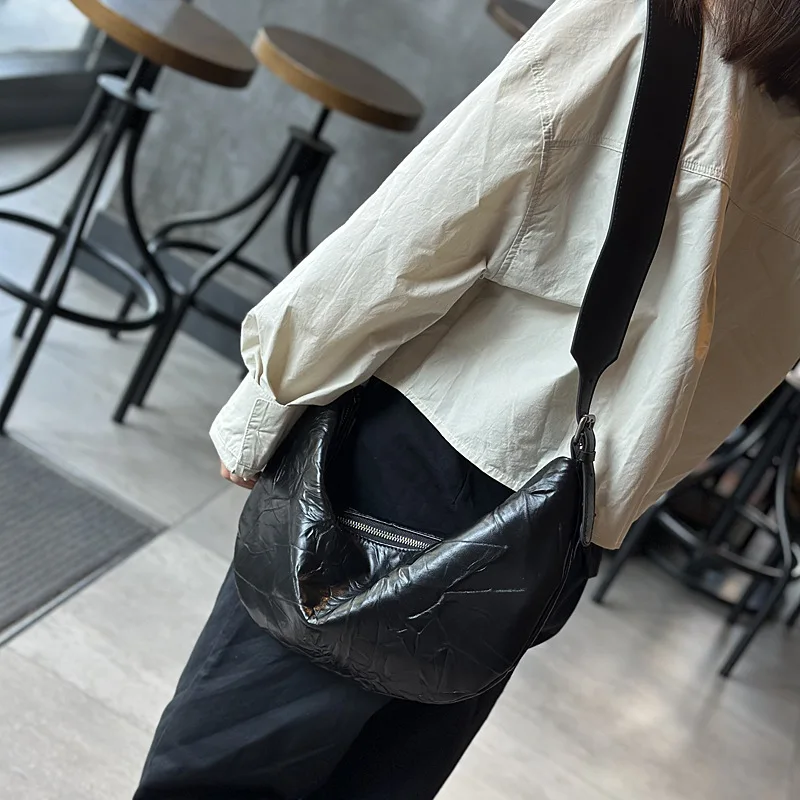 2023 Hobos Bag Leather Women's Single Shoulder Crossbody Cowhide Bag Hand Luxury Chest Bag Casual