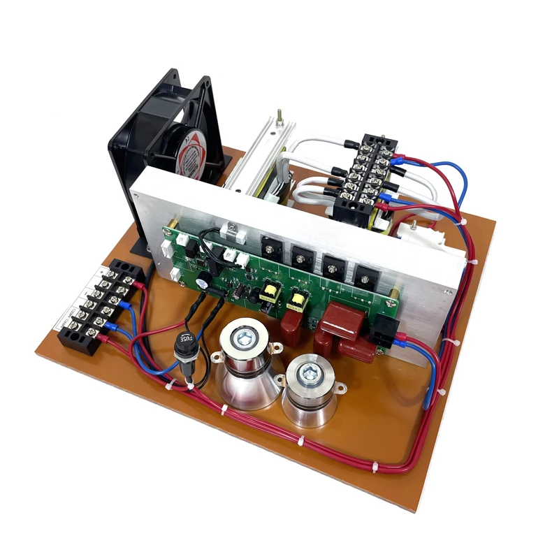 1200 واط 28 كيلو هرتز إلى 40 كيلو هرتز محول الطاقة بالموجات فوق الصوتية الاستشعار مولد لوحة تحكم الطاقة