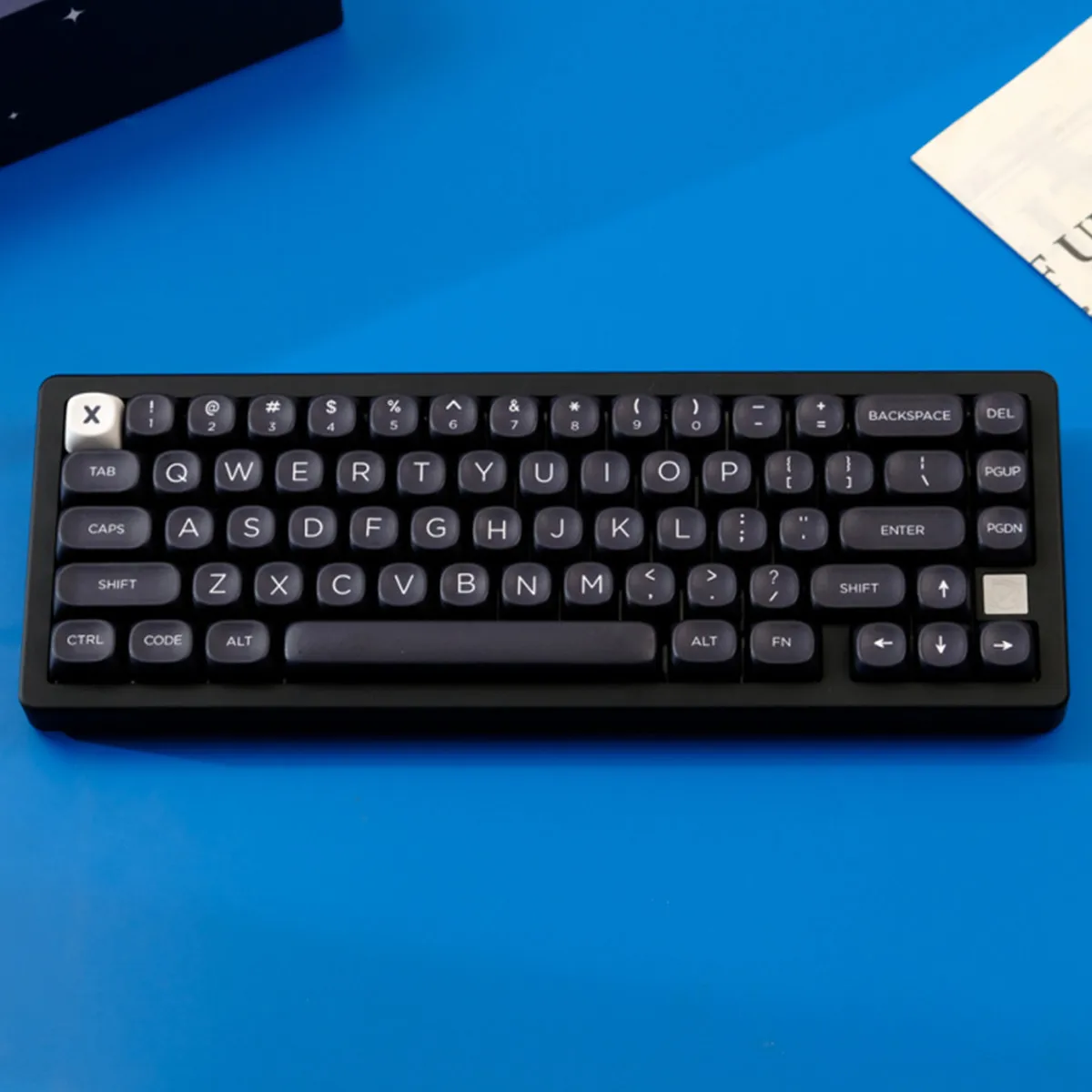 129 key minimalist black PBT material sublimation keycap suitable for gaming mechanical keyboard