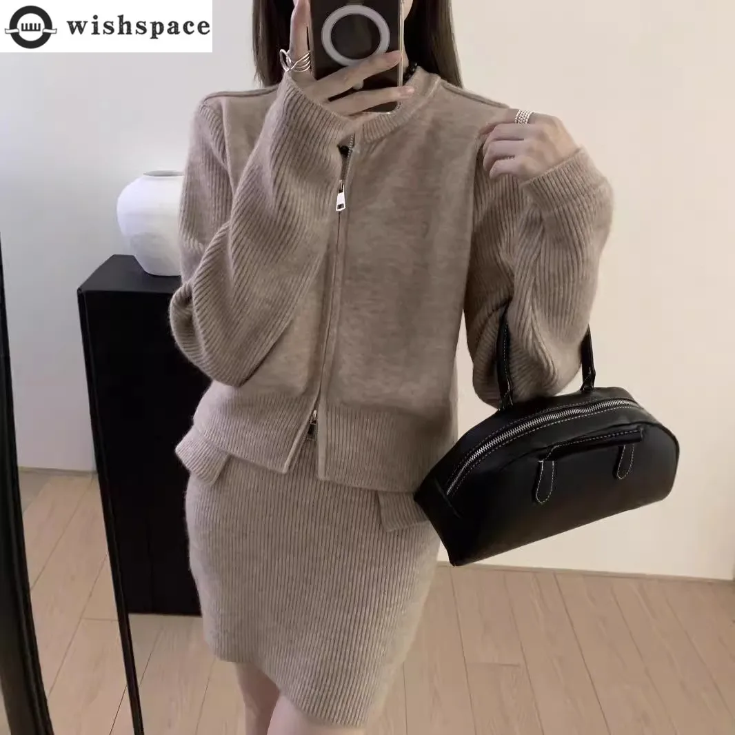 

Knitted Suit Women's 2025 Autumn and Winter New Double Zipper Slim Fit Sweater, Cardigan Bag Skirt Two-piece Set