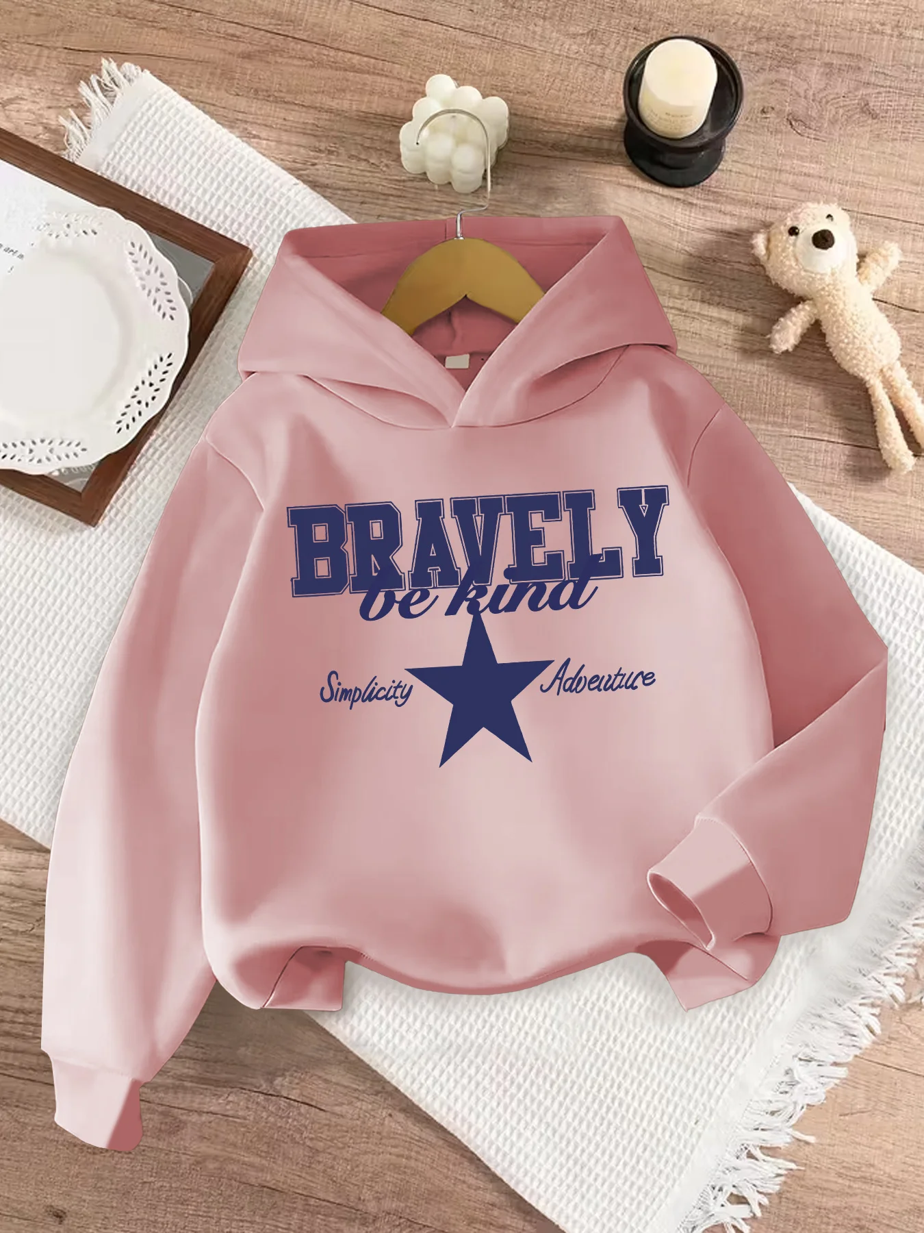New autumn/winter style for boys and girls, Korean style fresh cartoon designblue letterprintsimple andversatilehooded pullover.