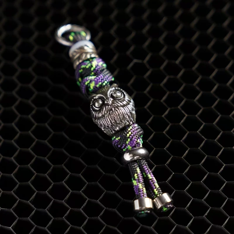 Hand knitting Brass Keychains ,Woven Rope Car Key Ring, Engraved The owl Statue, Outdoor Backpack Key Buckle Men Small Trinket