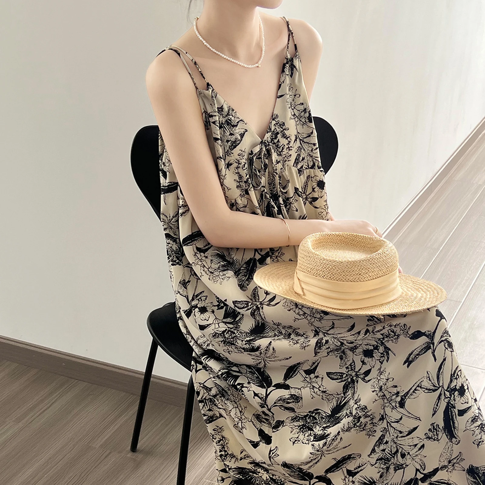 New Ink Print V-Neck Strap Dress 2023 Summer Elegant Long Floral Dress Slouchy Style Long Dress Laydown