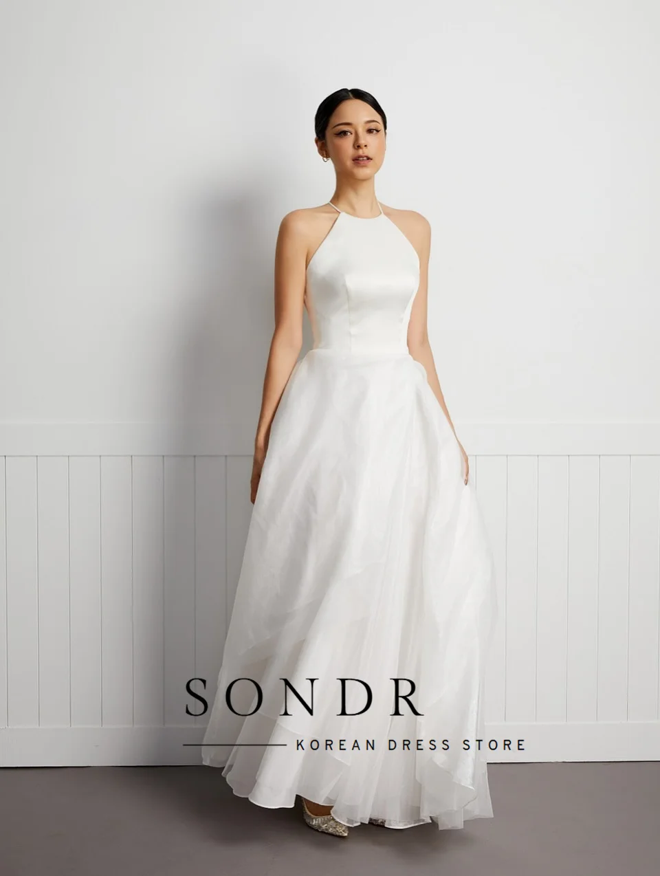 Sondr-vestidos de novia coreanos con espalda descubierta y cuello Halter, vestido de fiesta de boda japonés sin mangas, vestido personalizado para sesión de fotos 2026