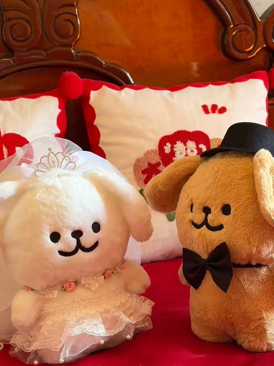 wedding-couple-dolls-chinese-style-plush-material-bedding-pressing-dogs-little-line-new-home-gifts-for-friends-and-lovers
