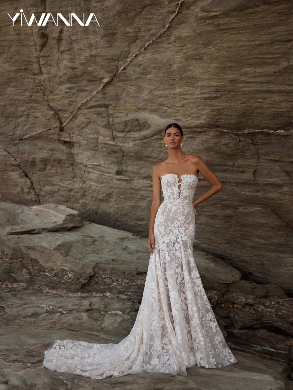 

Dreamy Shiny Lace Mermaid Long Wedding Dress Charming Strapless Open Back Bridal Gown 2026 New Customized Dresses For Bride