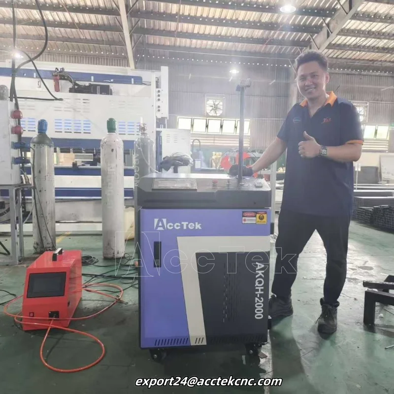 

AccTek 3 In 1 Multifunctional 2000W Handheld Fiber Laser Welding Cutting Cleaning Machine 3 In 1 Portable Laser Welding Machine