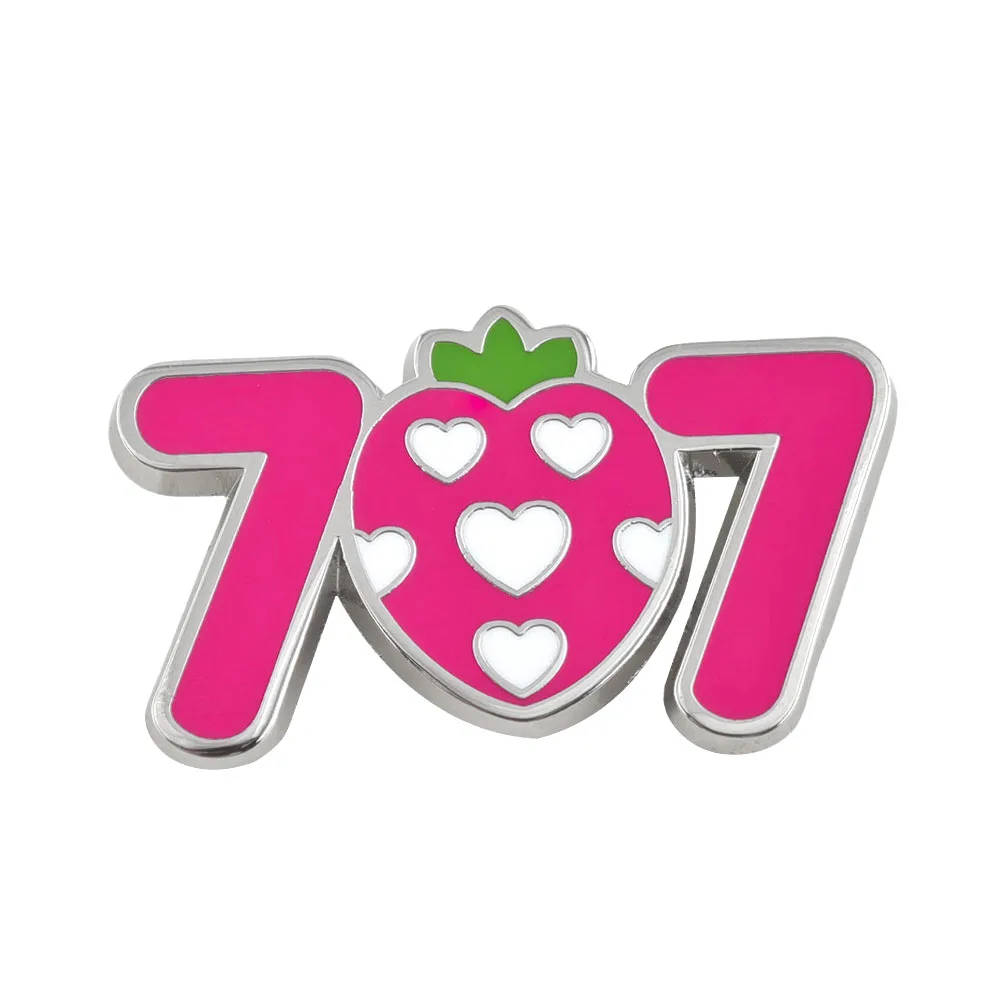 Anime NANA Brooch Room 707 Pink Strawberry Metal Badge Yazawa Ai Enamel Pin Kawaii Girl Jewelry Fan Gift