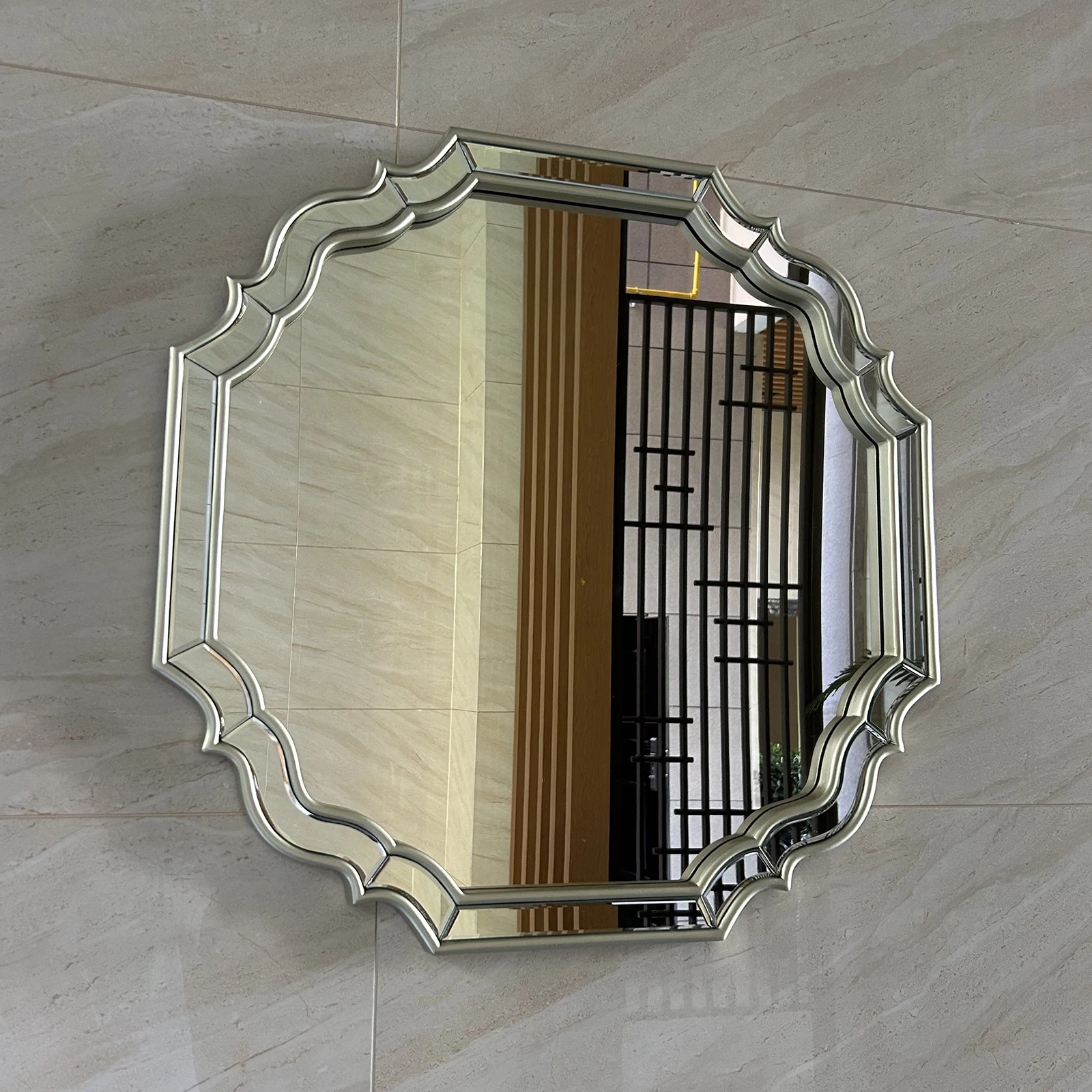 European Luxury Bathroom Mirror Wall Hanging Fashion Art Glass Panel Mirror Bathroom Makeup Mirror Entrance Restaurant Decorat