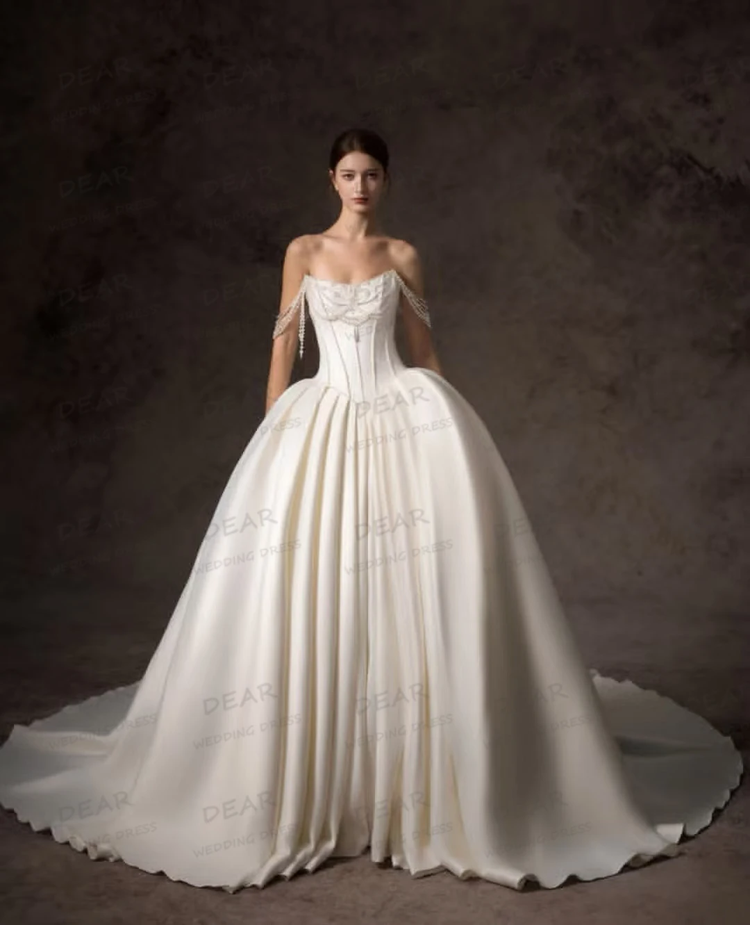 Luxo babados vestidos de casamento feminino sexy sem mangas uma linha vestidos de noiva trem varredura cetim sem costas vestidos de novia personalizado