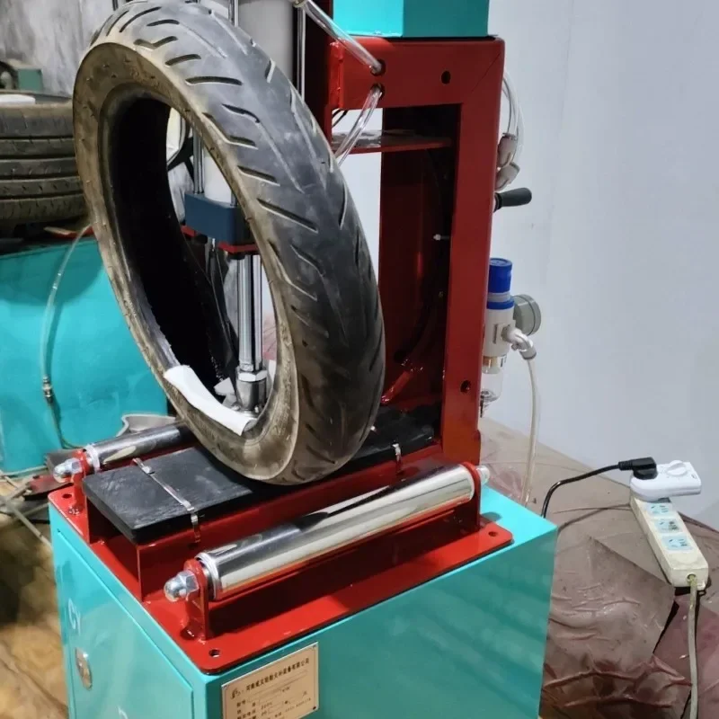 Electric two-wheel nail hole fast double-sided heating fire mending machine Motorcycle nail hole vulcanizing machine