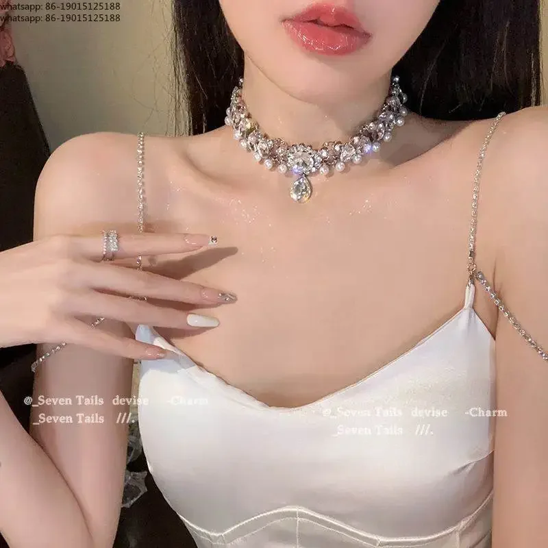 New 2026  Pearl diamond water drop flower necklace exaggerated French light luxury collarbone chain