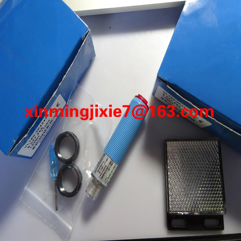 In stock and selling well sensor  VL180-2P32436 VL180-2P32431 VL18-3P3340 VL18-3N3340 optoelectronic switch