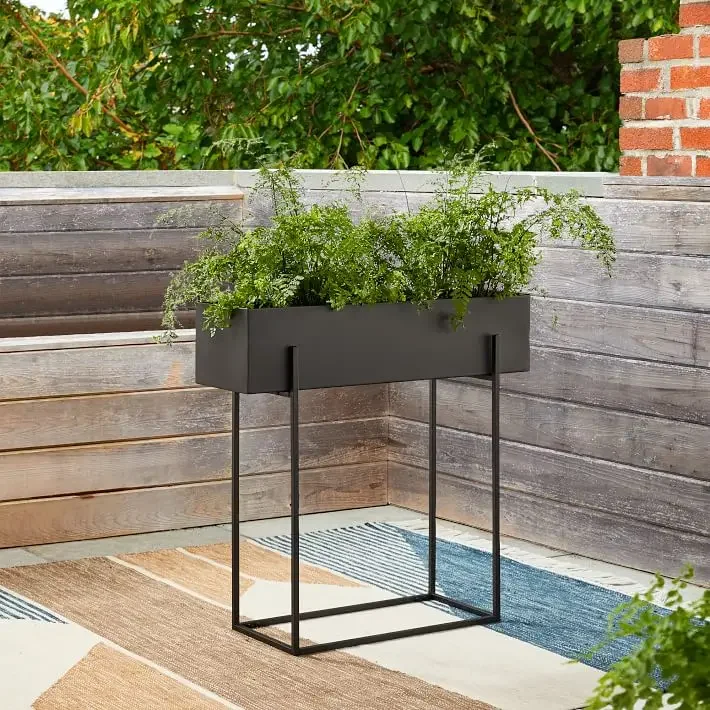 Nordic simple wrought iron floor-to-ceiling flower stand indoor multi-layer flower pot frame balcony outdoor metal flower slot
