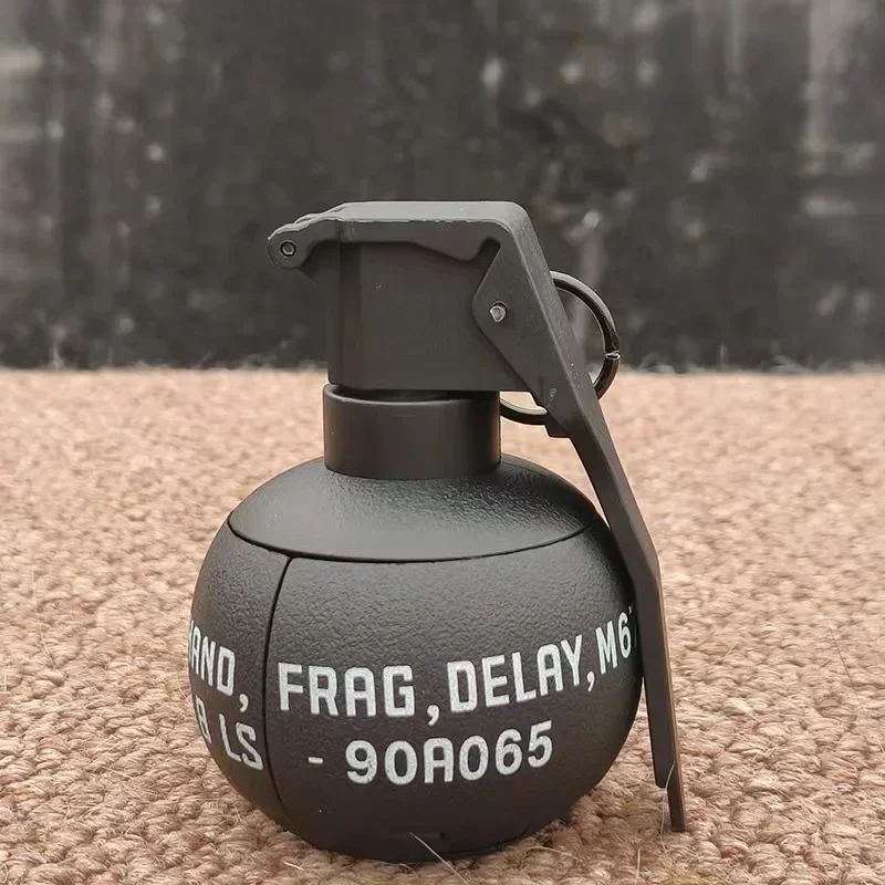 S2pcsM67 Modelo de granada manual, bola de água de simulação, brinquedo de brincadeira de granada, modelo militar, série de meninos, presente de aniversário