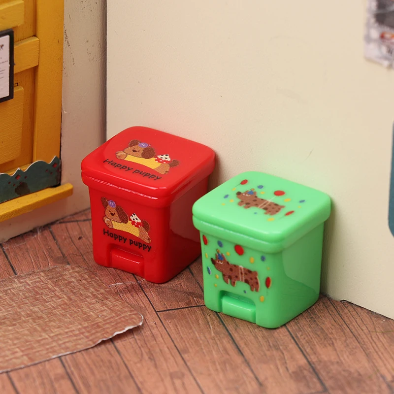 ถังขยะจิ๋วการ์ตูนสำหรับบ้านตุ๊กตา 5 ชิ้น ของตกแต่งบ้านตุ๊กตา อุปกรณ์เสริมบ้านตุ๊กตา ของเล่นเสริมบทบาทสมมติ