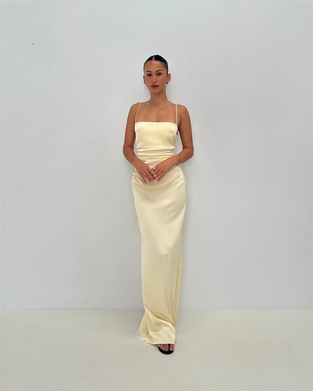 

Customized Delicate Strapless Spaghetti Straps Backless Belt Evening Dresses Temperament Satin Vestido De Festa Vestido De Noche
