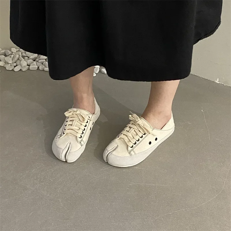 

Lace Up Fashion Canvas Shoes Split Toe Vulcanize Footwear 2024 New Leisure Women Flats Spring Autumn Slip On Cozy Zapatos Mujer